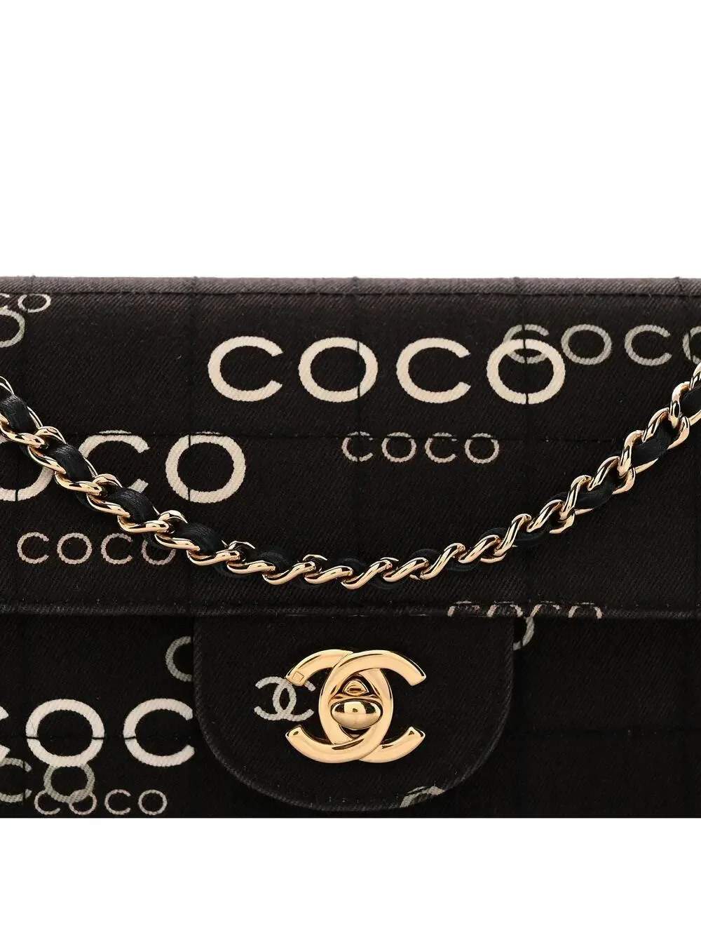 CHANEL indulge timeless